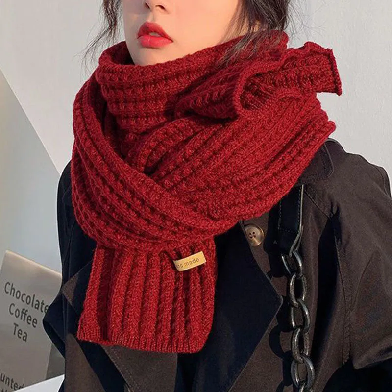 Cozy Ribbed Knitted Scarf