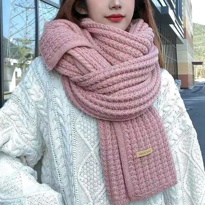 Cozy Ribbed Knitted Scarf