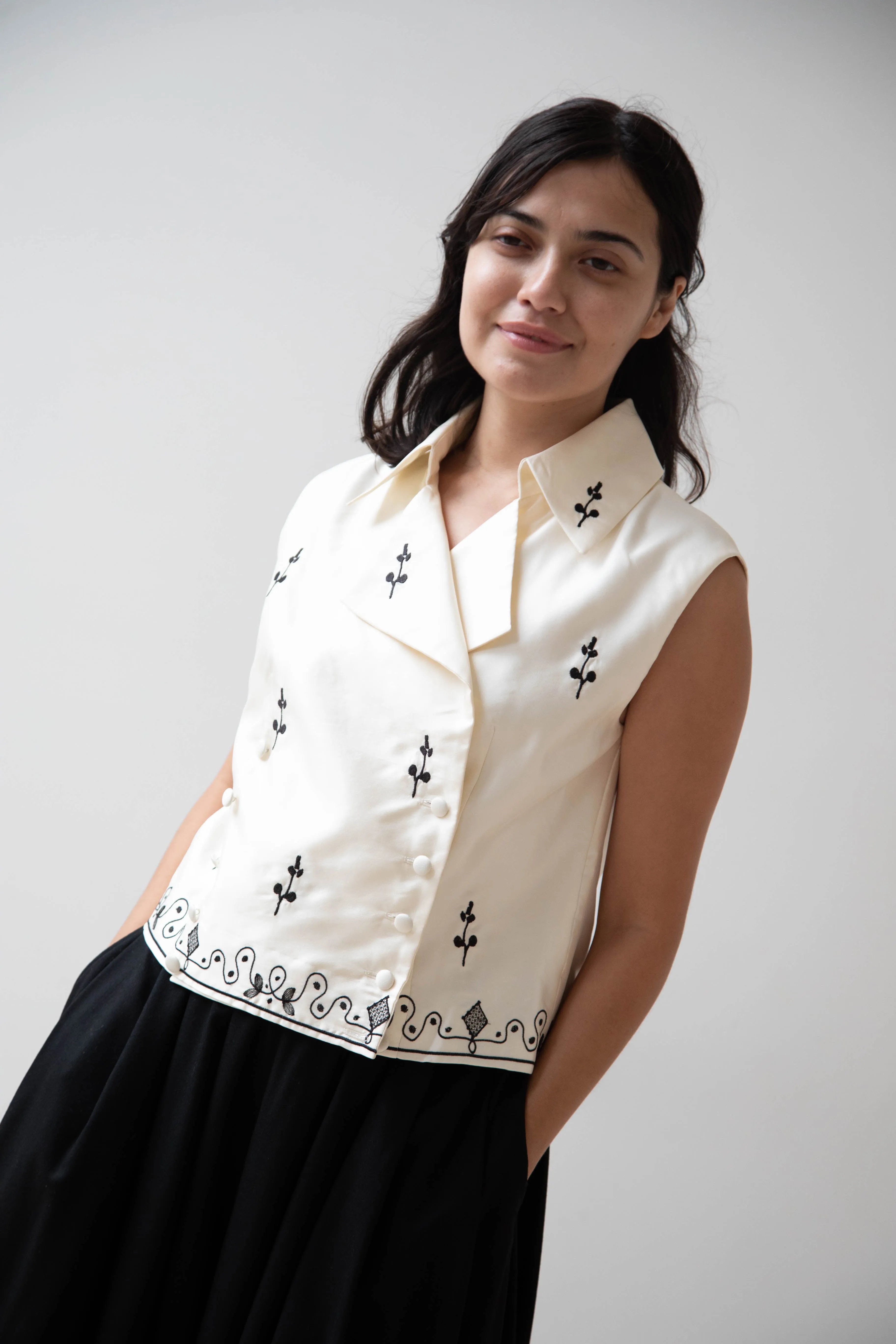 Delegan | Ivory Vest with Embroidery