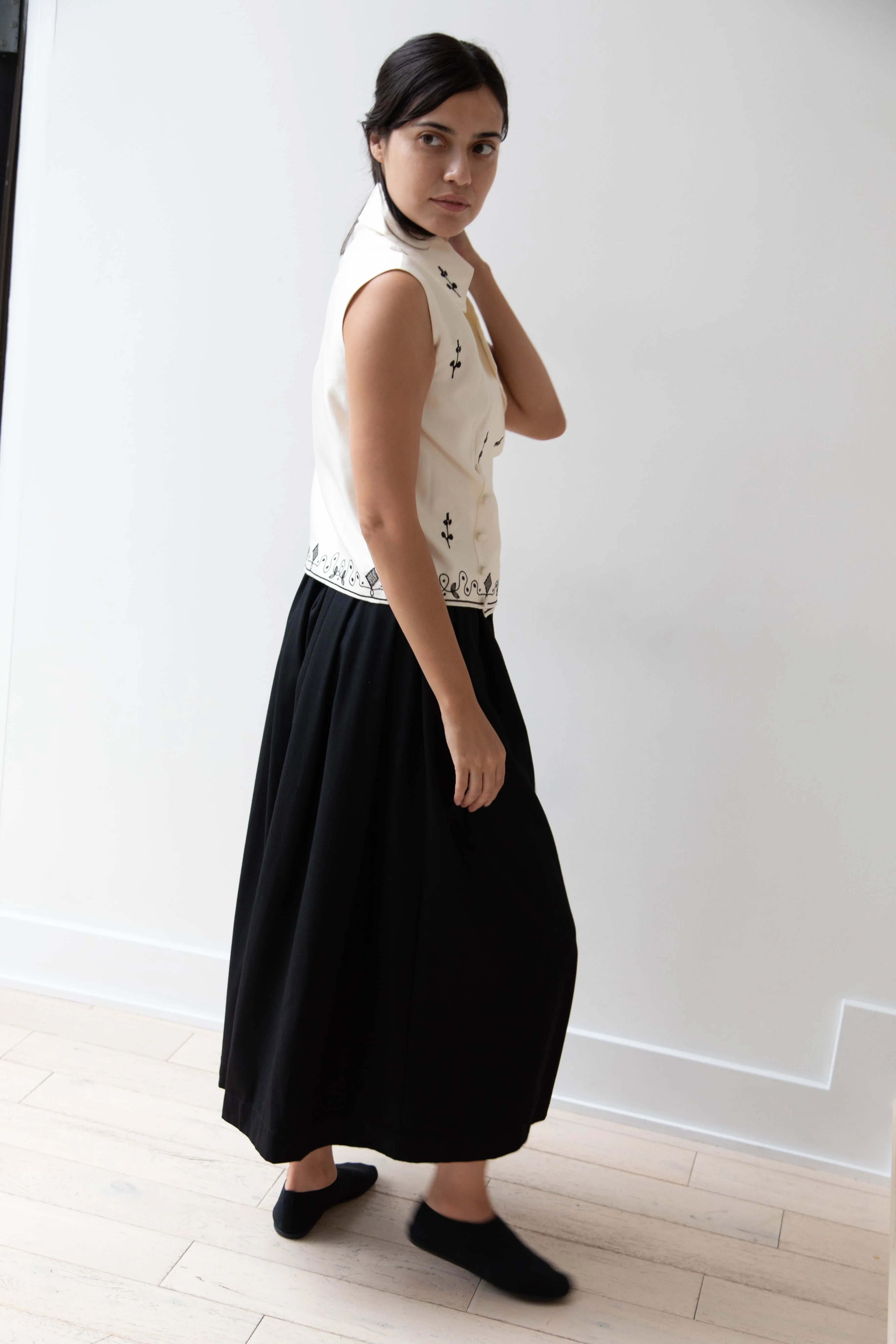 Delegan | Ivory Vest with Embroidery
