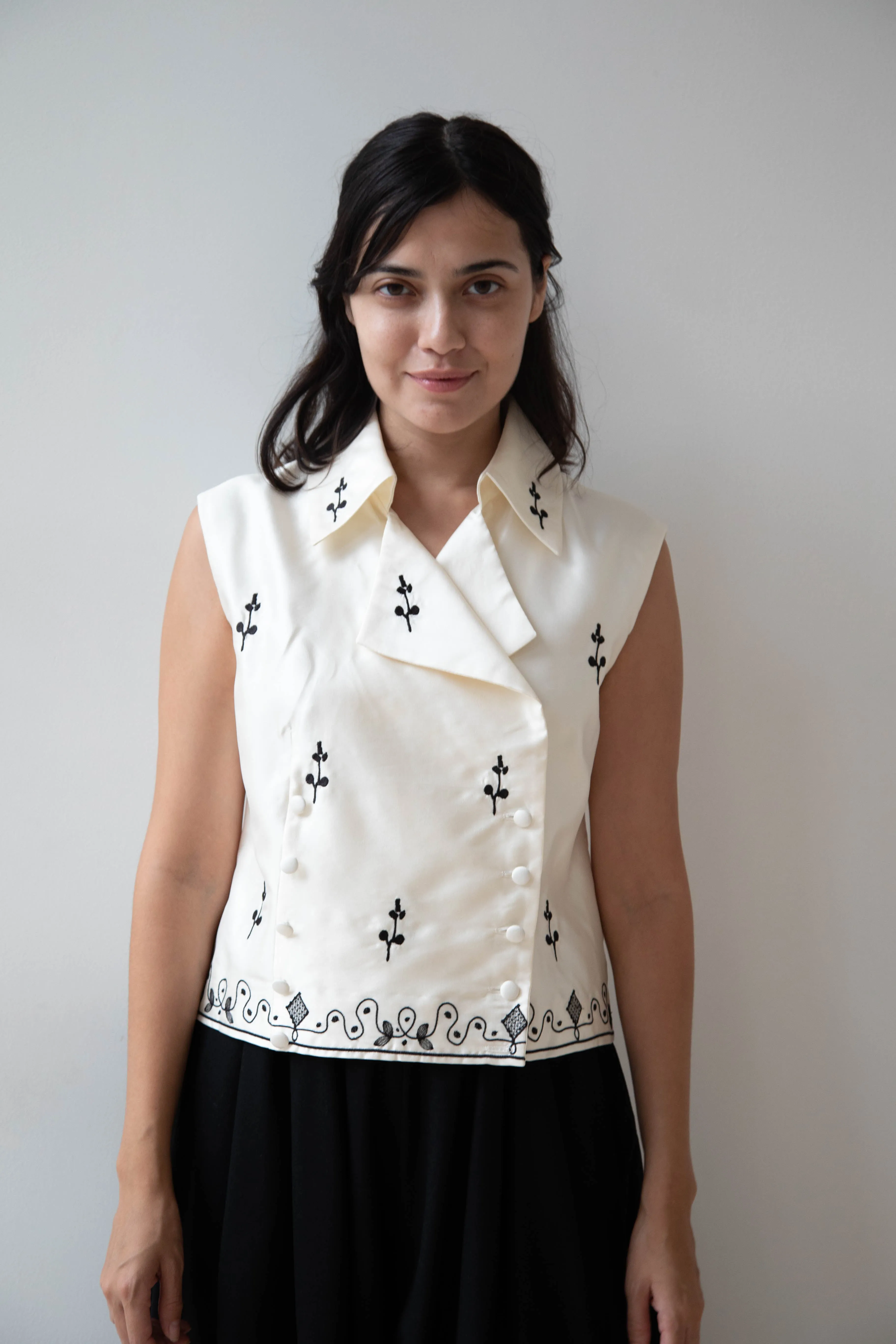 Delegan | Ivory Vest with Embroidery