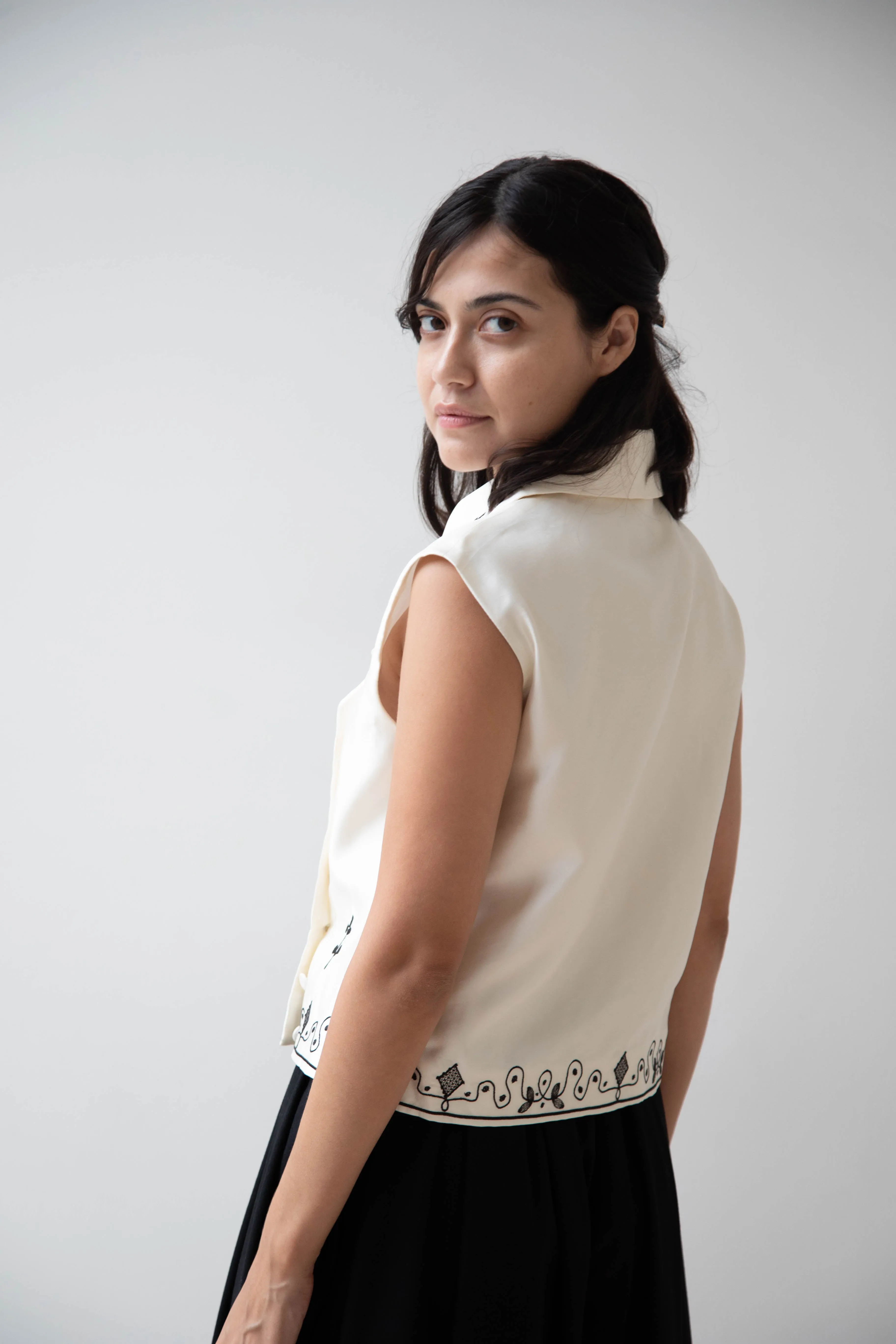 Delegan | Ivory Vest with Embroidery