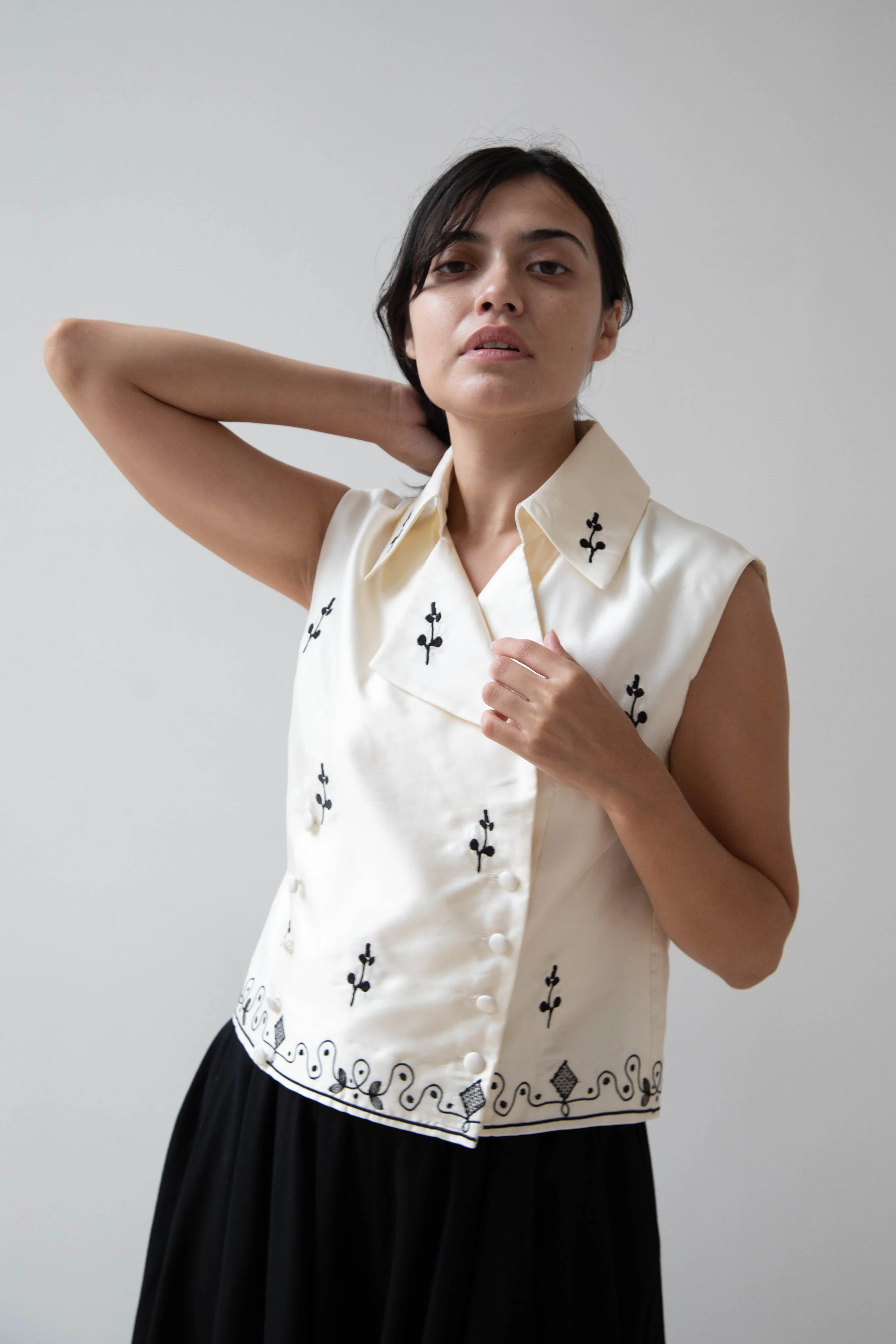 Delegan | Ivory Vest with Embroidery