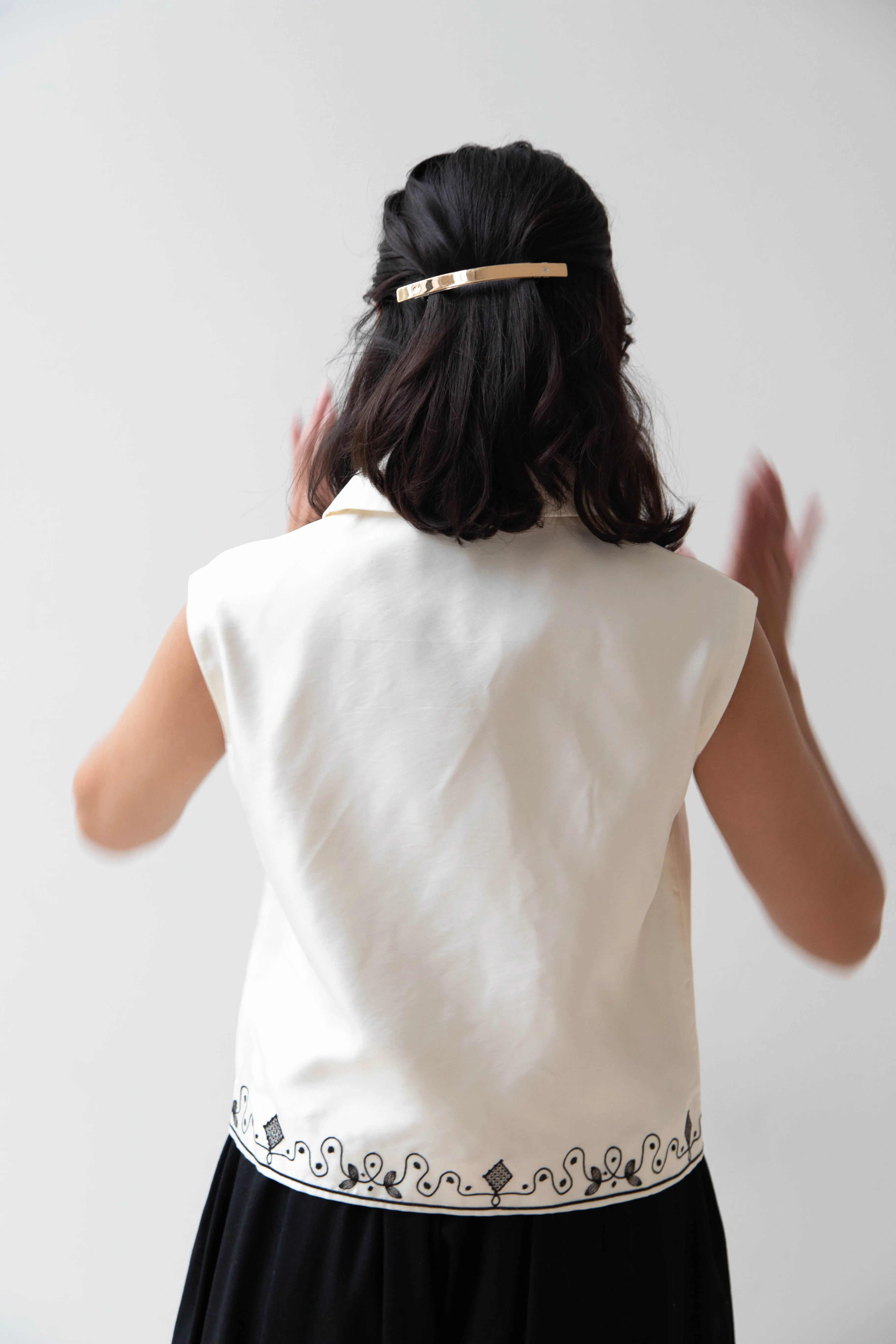 Delegan | Ivory Vest with Embroidery