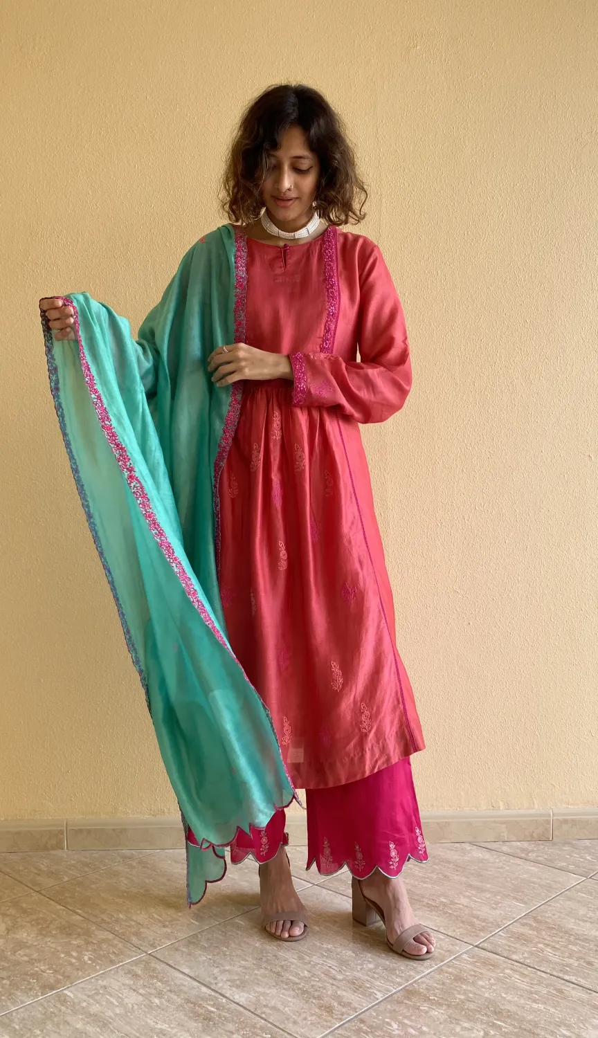 Nilofer Tunic set (With sleeves)